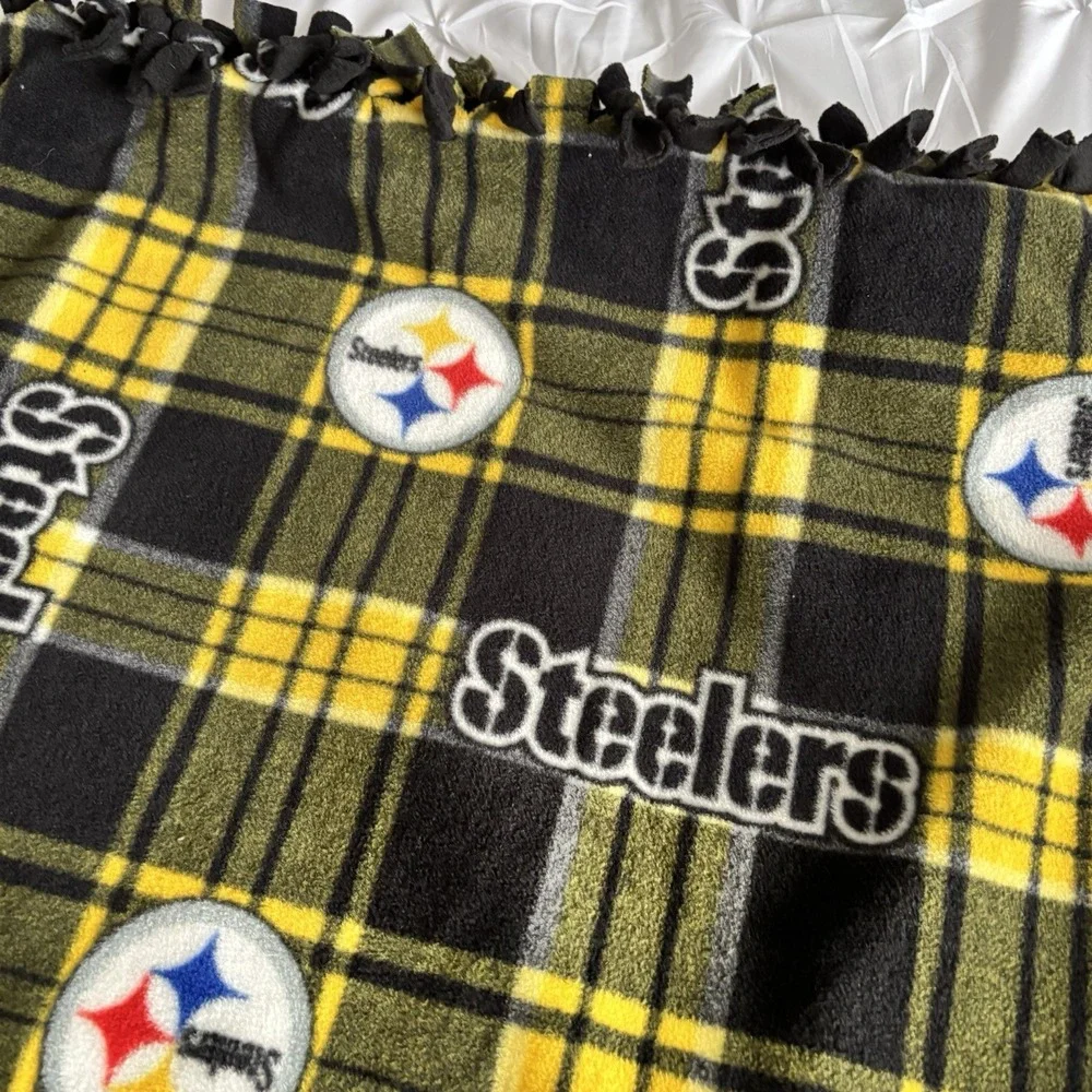 Pittsburgh‎ Steelers Blanket Handmade Tie Twist NFL Football 35x38 In Throw Lap